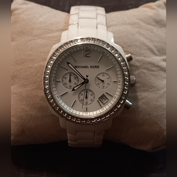 Michael Kors Accessories - ICED OUT Michael Kors MK-5079 Ceramic strap and case!!!